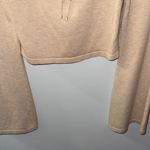 Cropped Sweater - Neutral - Picture 5 of 6